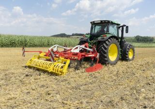 Cultivatoare Pöttinger Synkro 5030 K nova