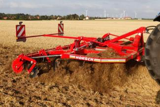 Cultivatoare Horsch Terrano 4 FX