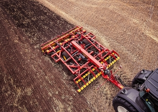 Cultivatoare Väderstad TopDown 500