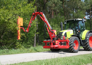 Echipamente de mentenanță pentru sezonul cald/vară Echipamente de cosit în pantă Dücker DUA 700 GMK 12