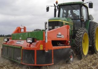 Utilaje agricole de recoltare Echipamente de recoltat ceapa Holaras UM 210-F