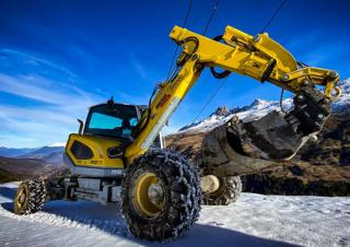 Excavatoare mobile Menzi M335