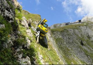 Excavatoare mobile Menzi M525