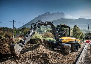 Excavatoare pe roți Mecalac 12 MTX