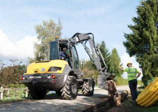 Excavatoare pe roți Mecalac 12 MTX