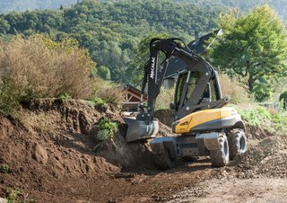 Excavatoare pe roți Mecalac 12 MTX