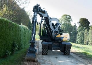 Excavatoare pe roți Mecalac 12MTX