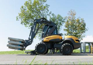 Excavatoare pe roți Mecalac 12MTX
