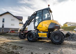 Excavatoare pe roți Mecalac 9MWR