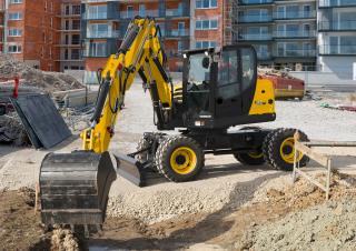 Excavatoare pe roți Yanmar B 110 PB