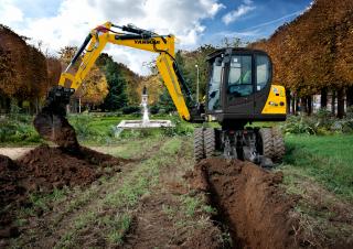 Excavatoare pe roți Yanmar B 75 Circular