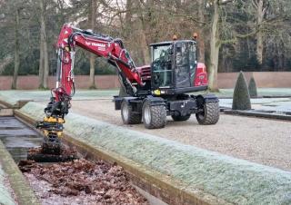 Excavatoare pe roți Yanmar B95W MB 