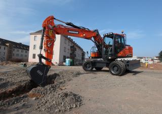 Excavatoare pe roți Doosan DX140W-5