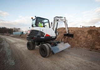 Excavatoare pe roți Bobcat E57W