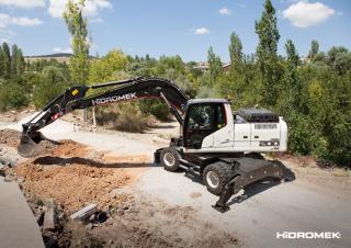 Excavatoare pe roți Hidromek HMK 200 W