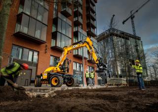 Excavatoare pe roți JCB Hydradig 110W