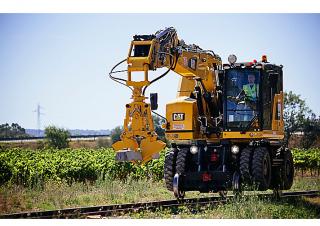 Excavatoare pe roți Caterpillar M323F 