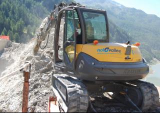 Excavatoare pe șenile Mecalac 10MCR