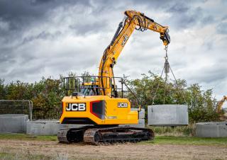 Excavatoare pe șenile JCB 150X LC