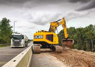 Excavatoare pe șenile JCB 245XR