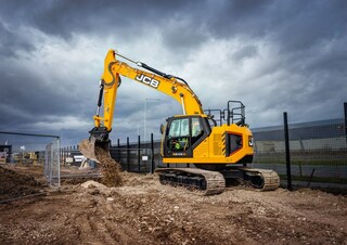 Excavatoare pe șenile JCB 245XR