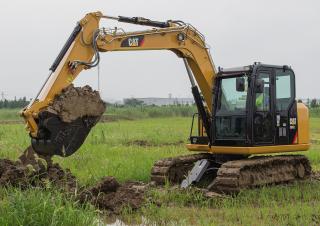 Excavatoare pe șenile Caterpillar 30700