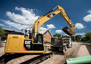 Excavatoare pe șenile Caterpillar 320E LRR