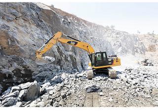 Excavatoare pe șenile Caterpillar 323D3