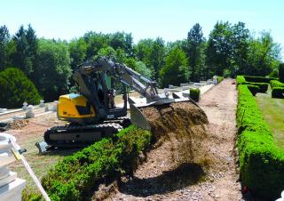 Excavatoare pe șenile Mecalac 8MCR