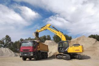 Excavatoare pe șenile New Holland E215C LC