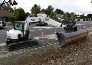 Excavatoare pe șenile Bobcat E85