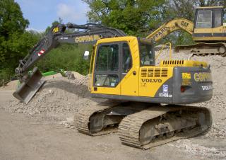 Excavatoare pe șenile Volvo EC140B