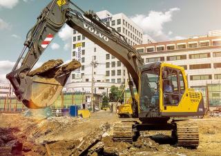 Excavatoare pe șenile Volvo EC140B