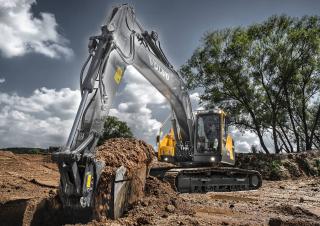Excavatoare pe șenile Volvo EC220EN