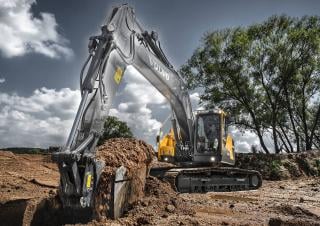 Excavatoare pe șenile Volvo EC220ENH