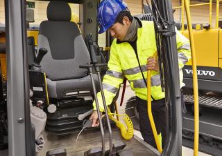 Excavatoare pe șenile Volvo EC300ELR