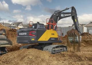 Excavatoare pe șenile Volvo EC300ERL