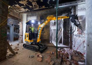 Excavatoare pe Șenile Electrice JCB 19C-IE