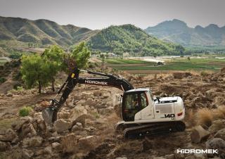 Excavatoare pe șenile Hidromek HMK 140 LC