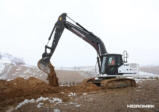 Excavatoare pe șenile Hidromek HMK 230 LC