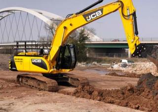 Excavatoare pe șenile JCB JS240SC