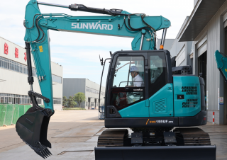 Excavatoare pe șenile Sunward SWE155UF-2PB