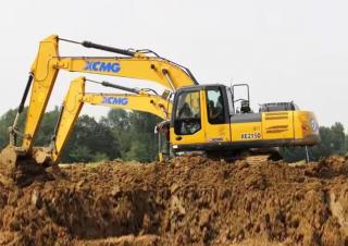 Excavatoare pe șenile XCMG XE215D 