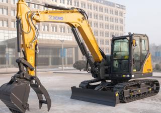 Excavatoare pe șenile XCMG XE90U