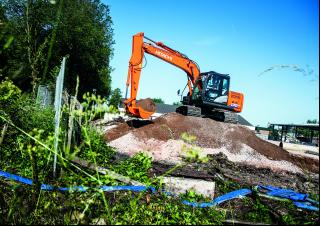 Excavatoare pe șenile Hitachi ZX130-6