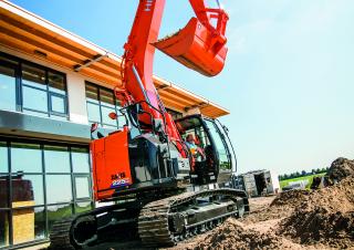 ゆん ⇒ Hitachi ZX 225 US LC-5 B - TruckScout24.com 🏷️