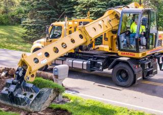Excavatoare telescopice Gradall D154