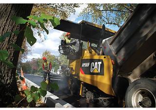 Finisoare de asfalt pe șenile Caterpillar AP555F