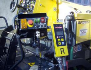 Finisoare de asfalt pe șenile Bomag BF 223 C