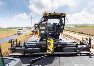 Finisoare de asfalt pe șenile Bomag BF 800 C 3 S 500